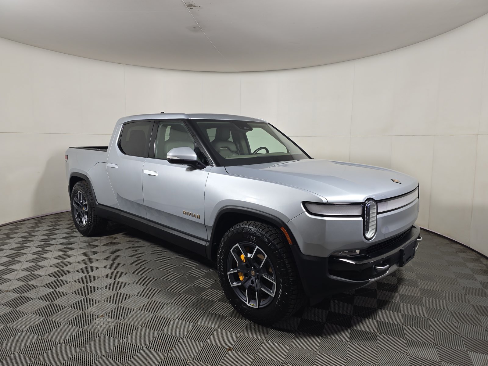 Used 2023 Rivian R1T Adventure Quad AWD/4WD image 7