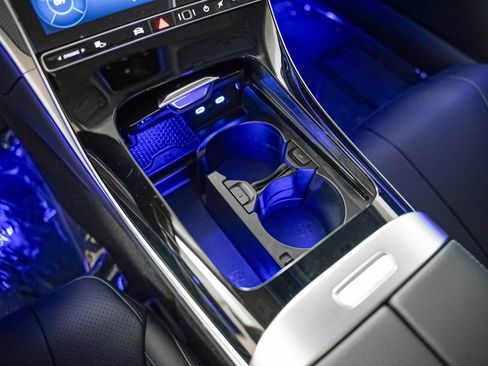 New 2026 Mercedes-Benz CLE 300 CLE 300 4MATIC image 17