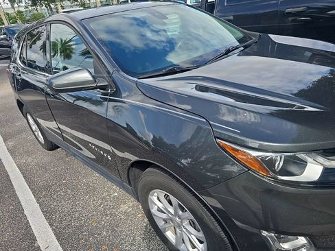 Used 2020 Chevrolet Equinox LT FWD image 3