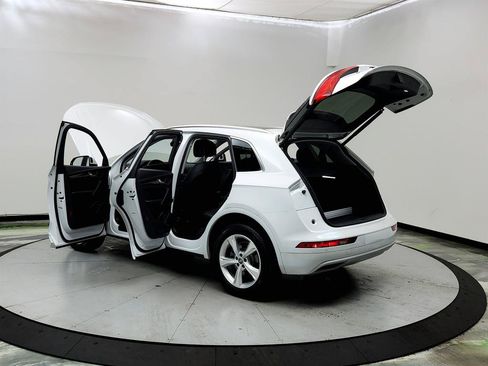 Used 2020 Audi Q5 2.0T Premium w/ Convenience Package AWD/4WD image 12