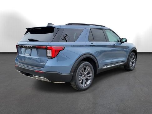 New 2025 Ford Explorer Active w/ Active Comfort Package image 4
