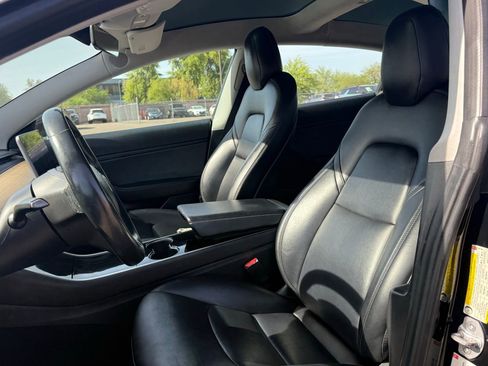 Used 2018 Tesla Model 3 Long Range RWD image 12