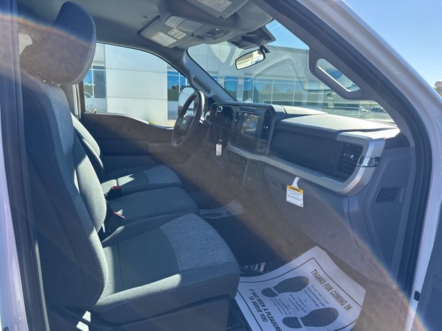 New 2026 Ford F250 XLT w/ FX4 Off-Road Package AWD/4WD image 13