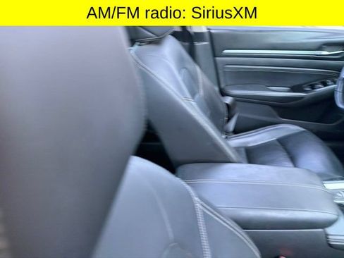 Used 2020 Nissan Altima 2.0 Platinum FWD image 9