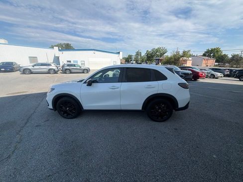 Used 2024 Honda HR-V Sport image 6