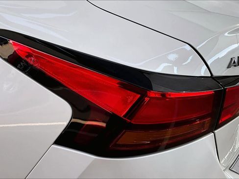 Certified 2023 Nissan Altima 2.5 SV w/ SV Premium Package image 25