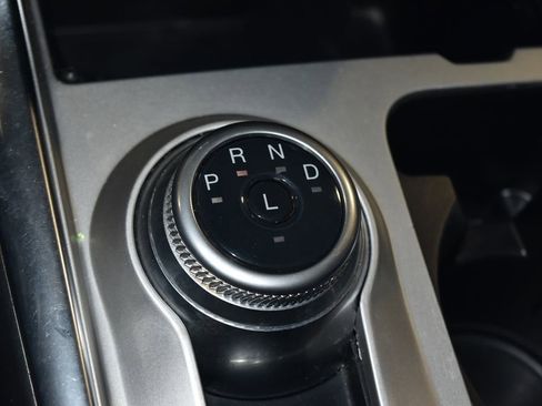 Used 2022 Ford Explorer XLT w/ Equipment Group 202A image 16