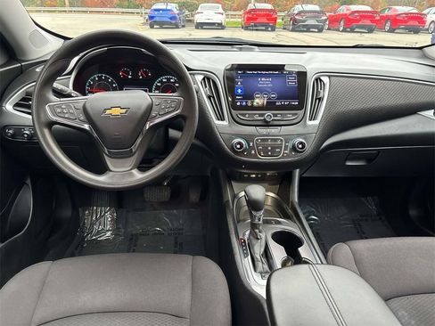 Used 2024 Chevrolet Malibu LT image 13