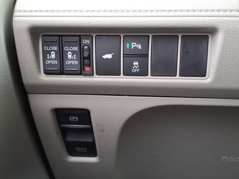 New 2026 Honda Odyssey Touring image 15