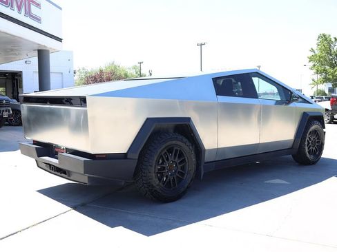 Used 2025 Tesla Cybertruck AWD Crew Cab image 6