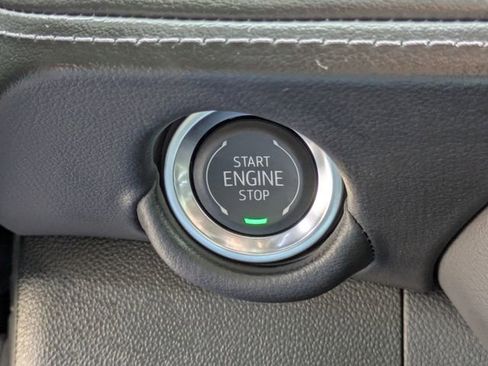 Used 2025 Chevrolet Tahoe Z71 w/ Z71 Off-Road Package image 19