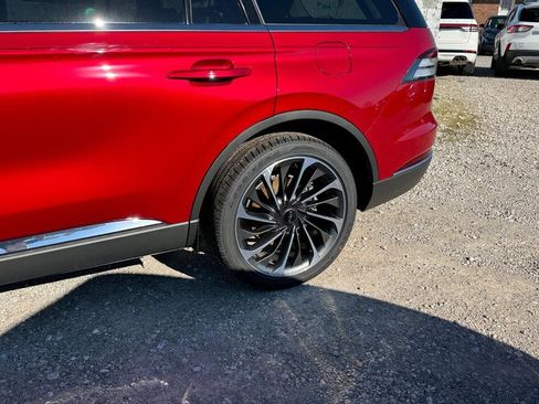 New 2025 Lincoln Aviator Reserve w/ Equipment Group 201A AWD/4WD image 9