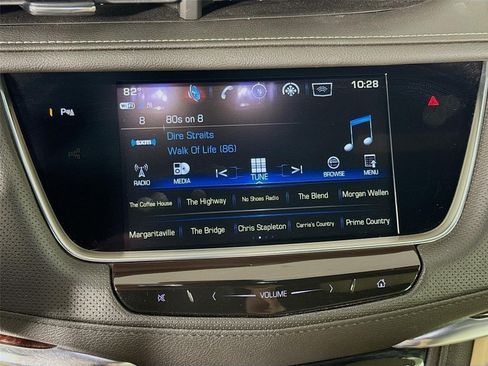 Used 2018 Cadillac XT5 Luxury w/ Driver Awareness Package AWD/4WD image 16