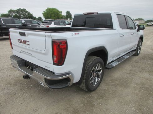 New 2026 GMC Sierra 1500 SLT w/ SLT Premium Plus Package AWD/4WD image 5