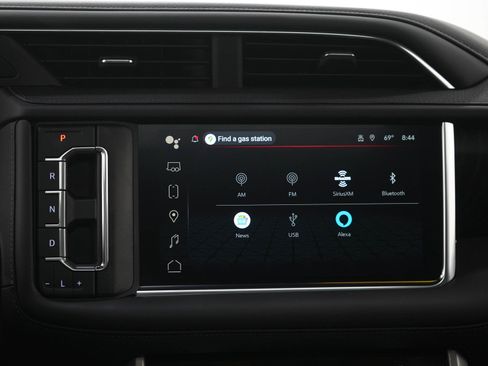 Used 2023 GMC Yukon XL Denali w/ Denali Reserve Package AWD/4WD image 21