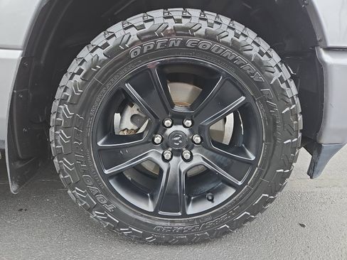 Used 2020 RAM 1500 Big Horn AWD/4WD image 9