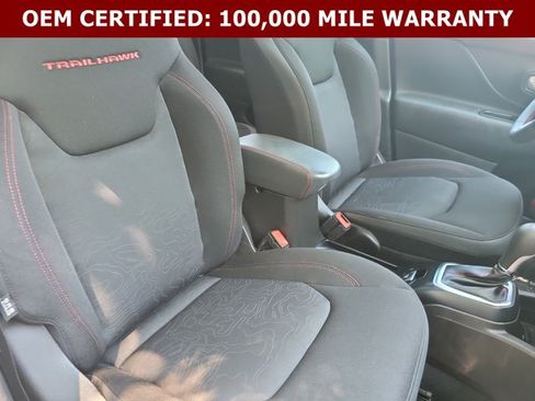 Certified 2023 Jeep Renegade Trailhawk w/ Sun/Sound Group AWD/4WD image 18