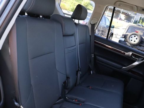 Used 2019 Lexus GX 460 Premium AWD/4WD image 12