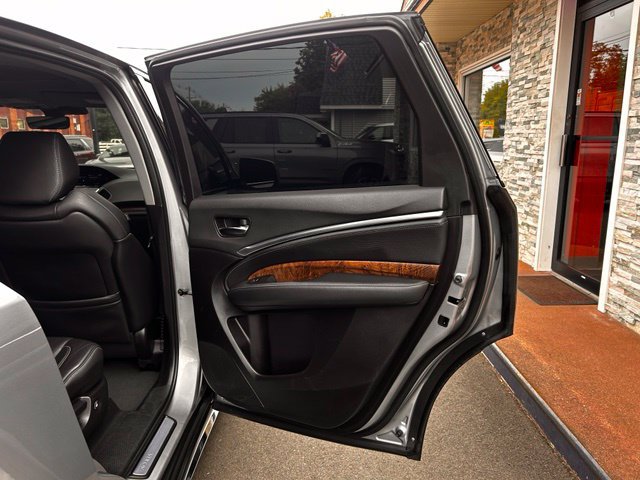Used 2019 Acura MDX w/ Technology Package AWD/4WD image 15