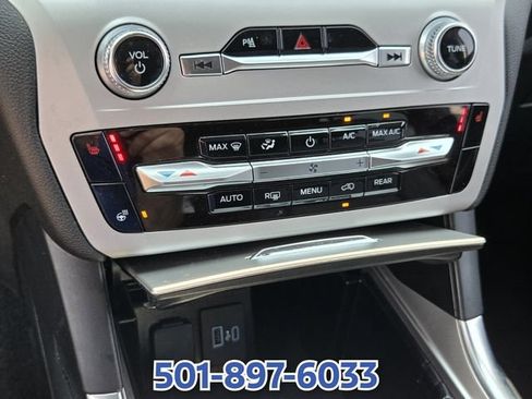 Certified 2024 Ford Explorer XLT w/ Equipment Group 202A RWD image 21