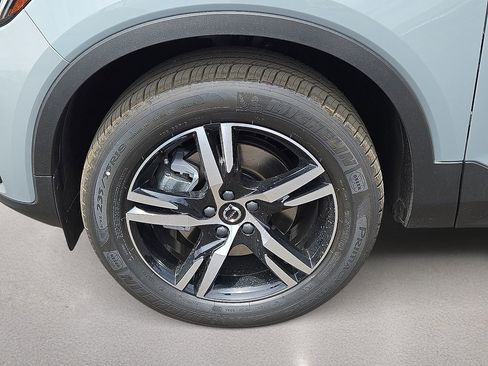 New 2026 Volvo XC40 B4 Core FWD image 10