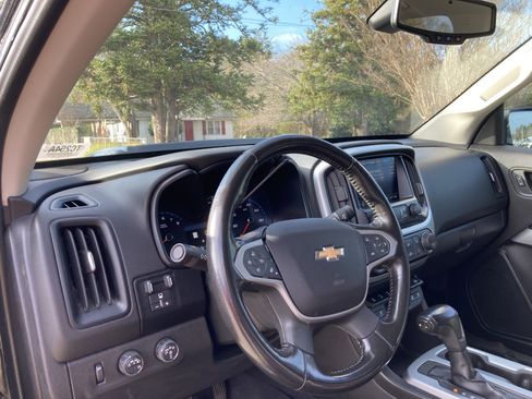 Used 2019 Chevrolet Colorado ZR2 image 10