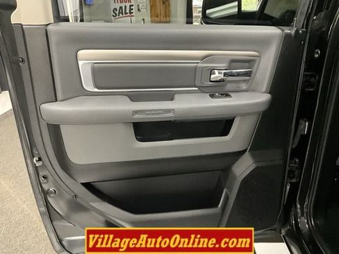 Used 2018 RAM 1500 Big Horn AWD/4WD image 25