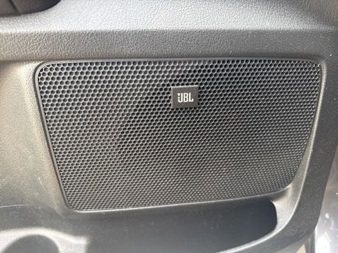 Used 2011 Toyota Tundra Limited image 15