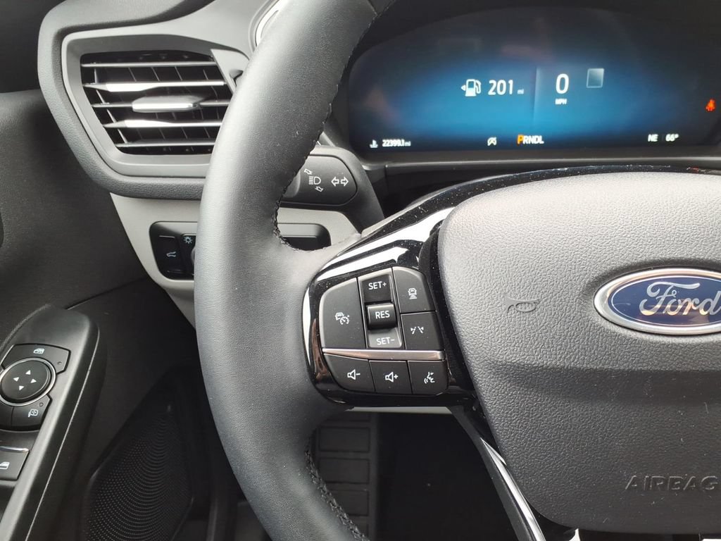 Used 2024 Ford Escape Platinum AWD/4WD image 20