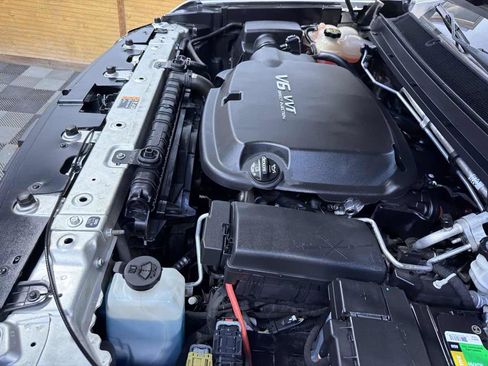 Used 2020 Chevrolet Colorado Z71 AWD/4WD image 31