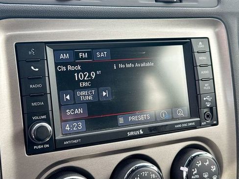 Used 2014 Dodge Challenger SRT8 image 9