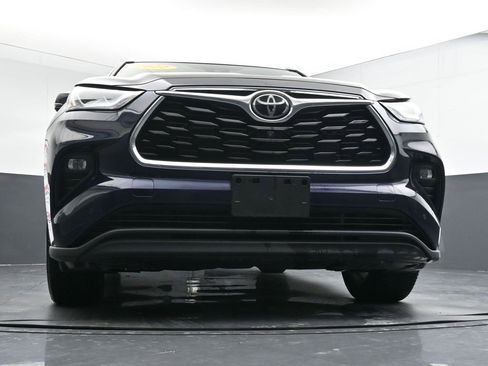Used 2022 Toyota Highlander Limited image 38