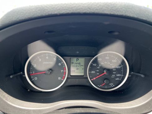 Used 2014 Subaru Crosstrek 2.0i Premium AWD/4WD image 9