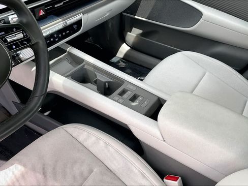 Used 2025 Hyundai Ioniq 6 Limited RWD image 16