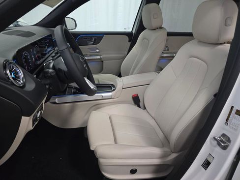 New 2026 Mercedes-Benz GLB 250 4MATIC image 13