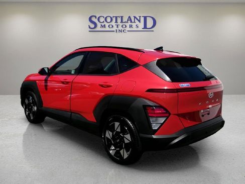 Used 2025 Hyundai Kona SEL image 8