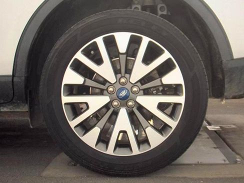 Used 2020 Ford Escape Titanium AWD/4WD image 7