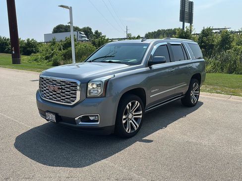 Used 2018 GMC Yukon Denali w/ Denali Ultimate Package AWD/4WD image 7