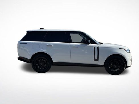 Used 2023 Land Rover Range Rover SE image 4