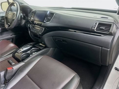 Certified 2022 Honda Ridgeline Black Edition image 31