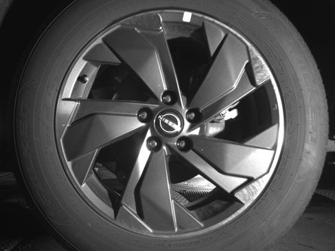 Used 2025 Nissan Rogue SV FWD image 14