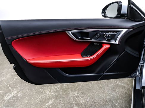 Used 2023 Jaguar F-TYPE Coupe image 20