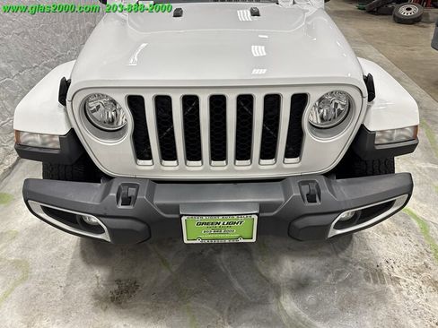 Used 2021 Jeep Gladiator Overland w/ Popular Equipment Package image 18