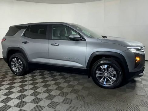 New 2026 Chevrolet Equinox LT w/ Convenience Package II FWD image 2