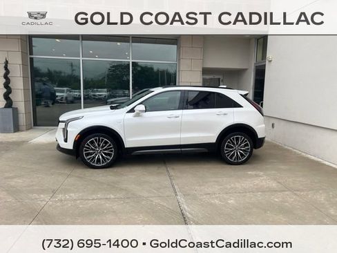 Certified 2024 Cadillac XT4 Sport w/ Cold Weather Package AWD/4WD image 2