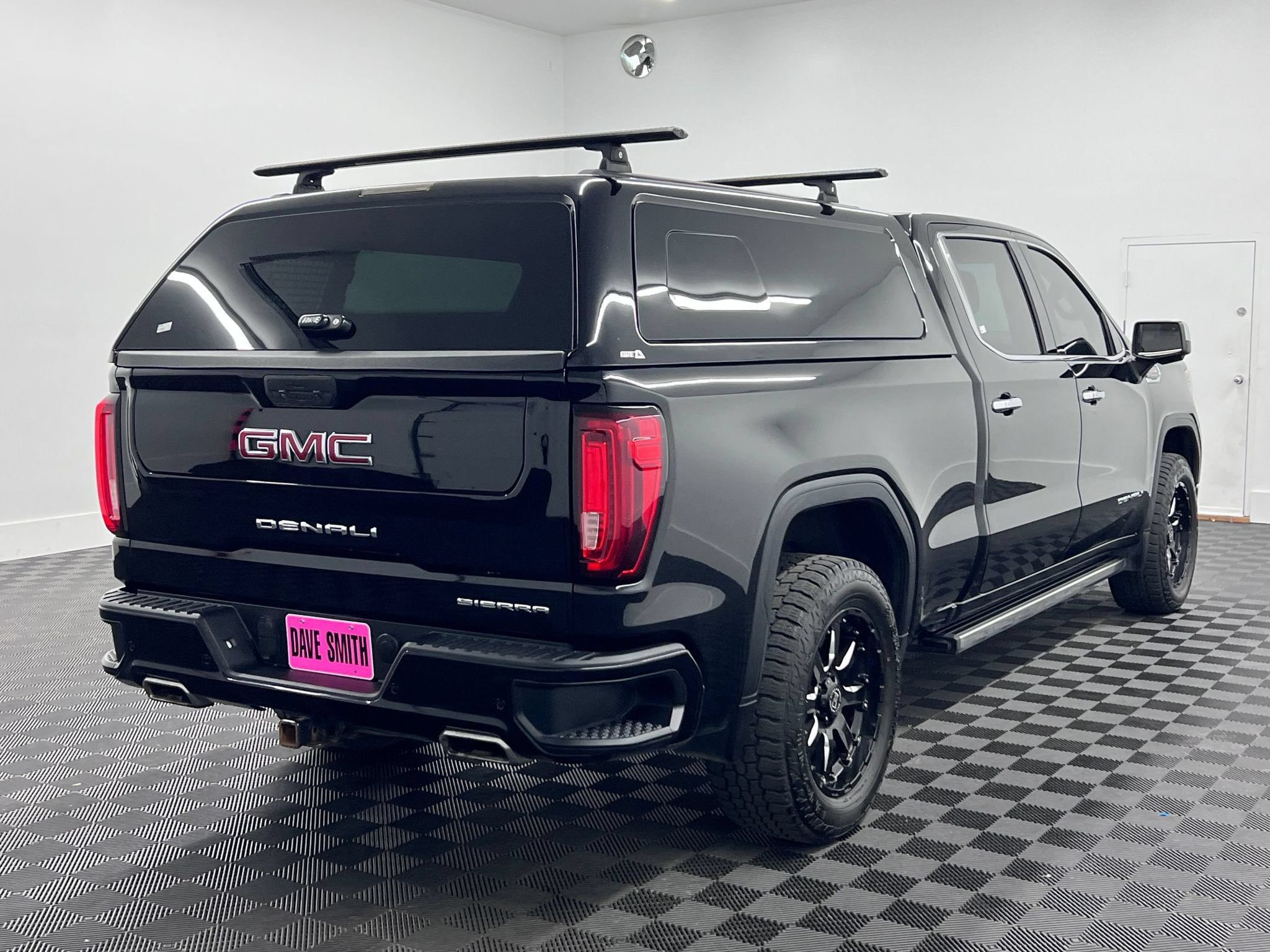 Used 2019 GMC Sierra 1500 Denali w/ Denali Ultimate Package AWD/4WD image 8