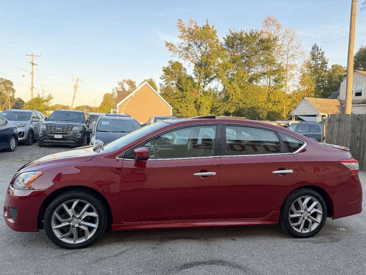 Used 2014 Nissan Sentra SR w/ Premium Package FWD image 5