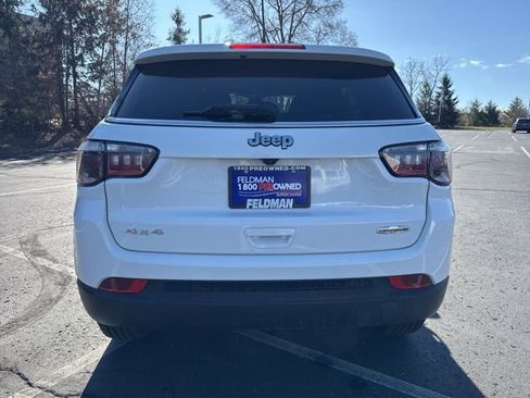 Used 2023 Jeep Compass Latitude image 6