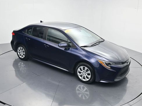 Used 2022 Toyota Corolla LE image 46