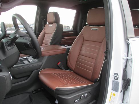 Certified 2024 GMC Sierra 3500 Denali Ultimate image 22